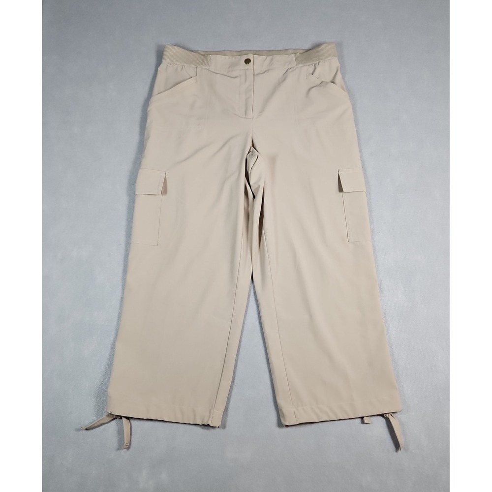 Zenergy By Chicos Womens Tan Cropped Cargo Capri Pants Size 1 (Medium)